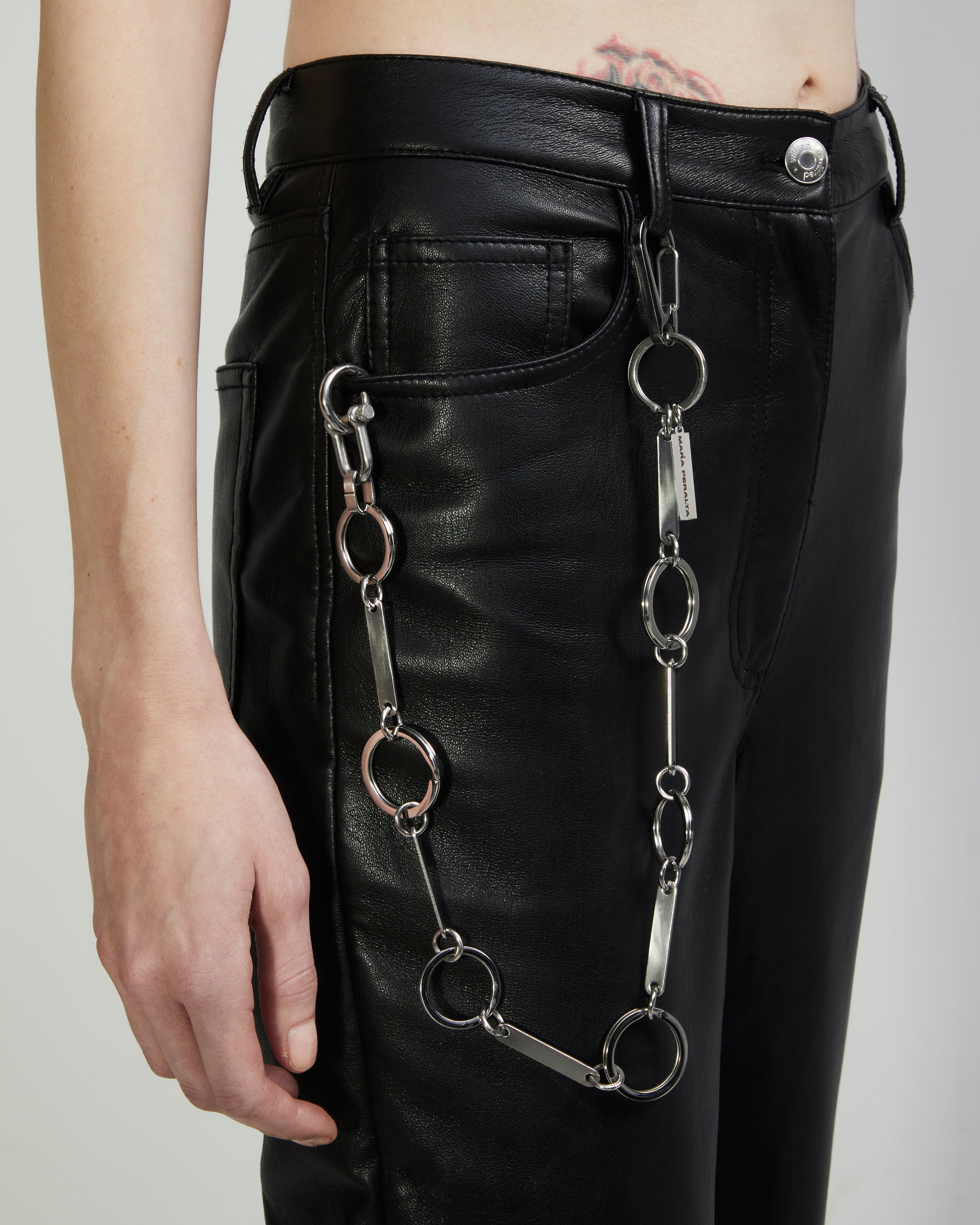 Hoop Wallet Chain | Screw Lock Chain for Wallet | Maŕa Peralta Studio