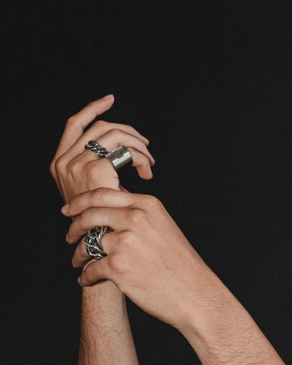 Anillo cruzado