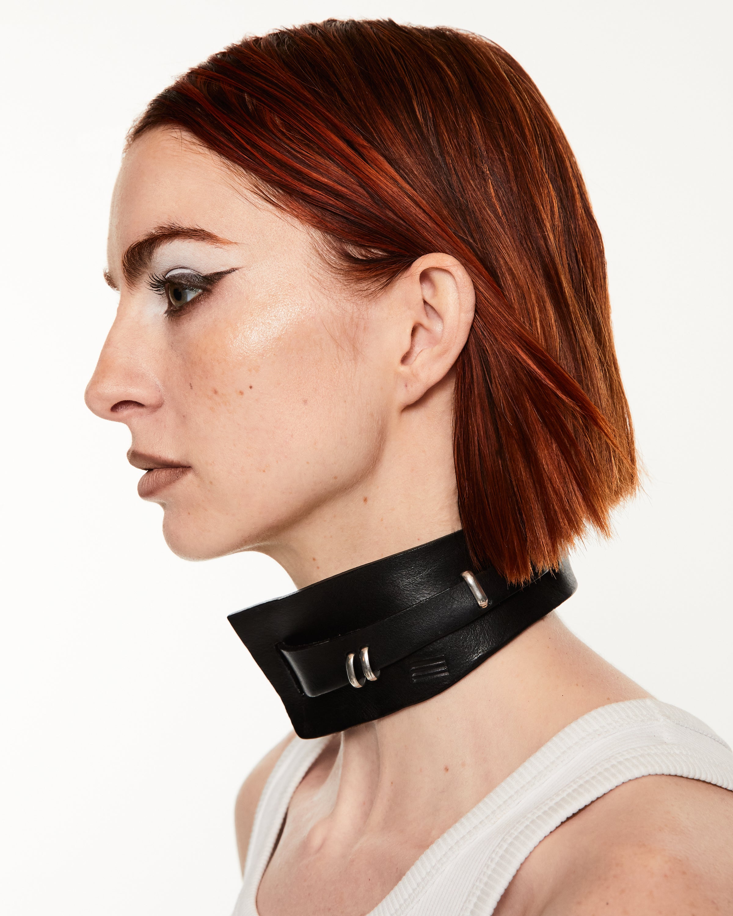 LEATHER CHOKER