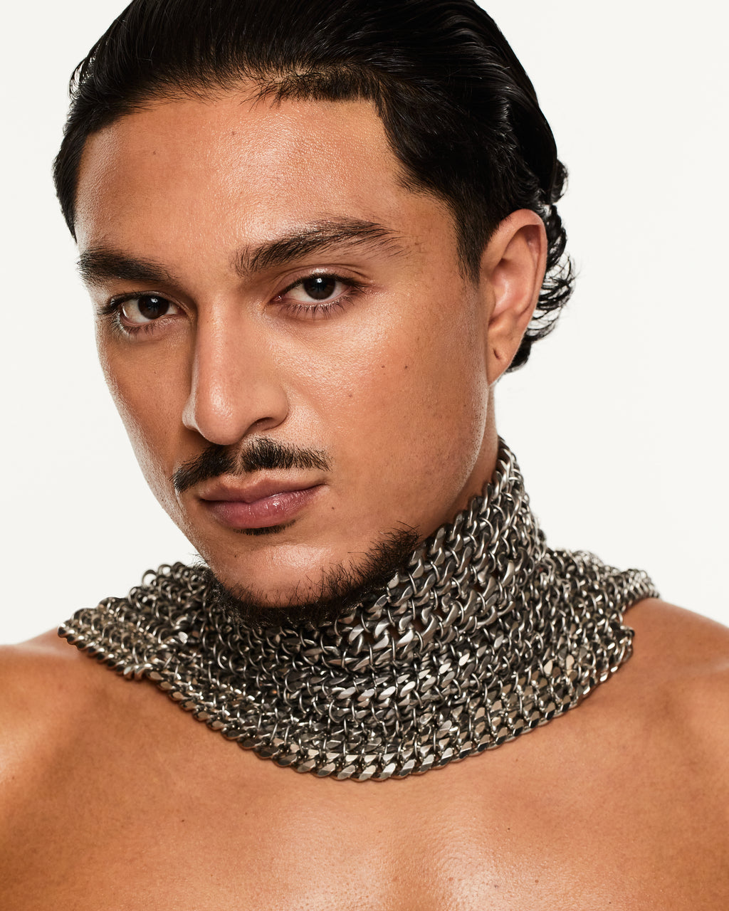 X8 Curb Chainmail Choker